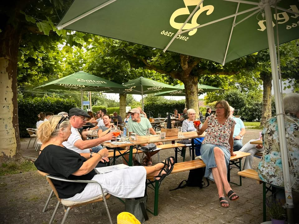 Heute ist in gemütlicher Runde die Zeugnisausgabe! Es waren einige Überraschungen dabei,…