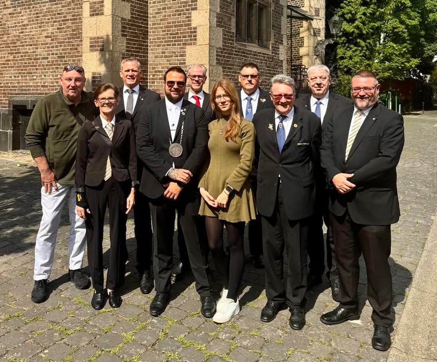 Starke Abordnung der IGDS heute beim Empfang der Oberbilker Schützen…🫵