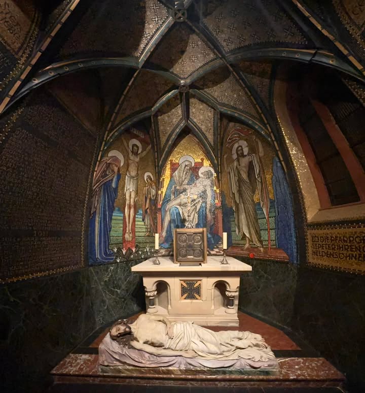 …auch die #ZL1961 war mit einigen Mitgliedern beim Gottesdienst beim Karneval in…