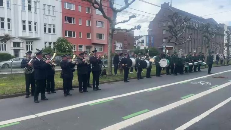 Live aus Düsseldorf Oberkassel von der Parade 2026